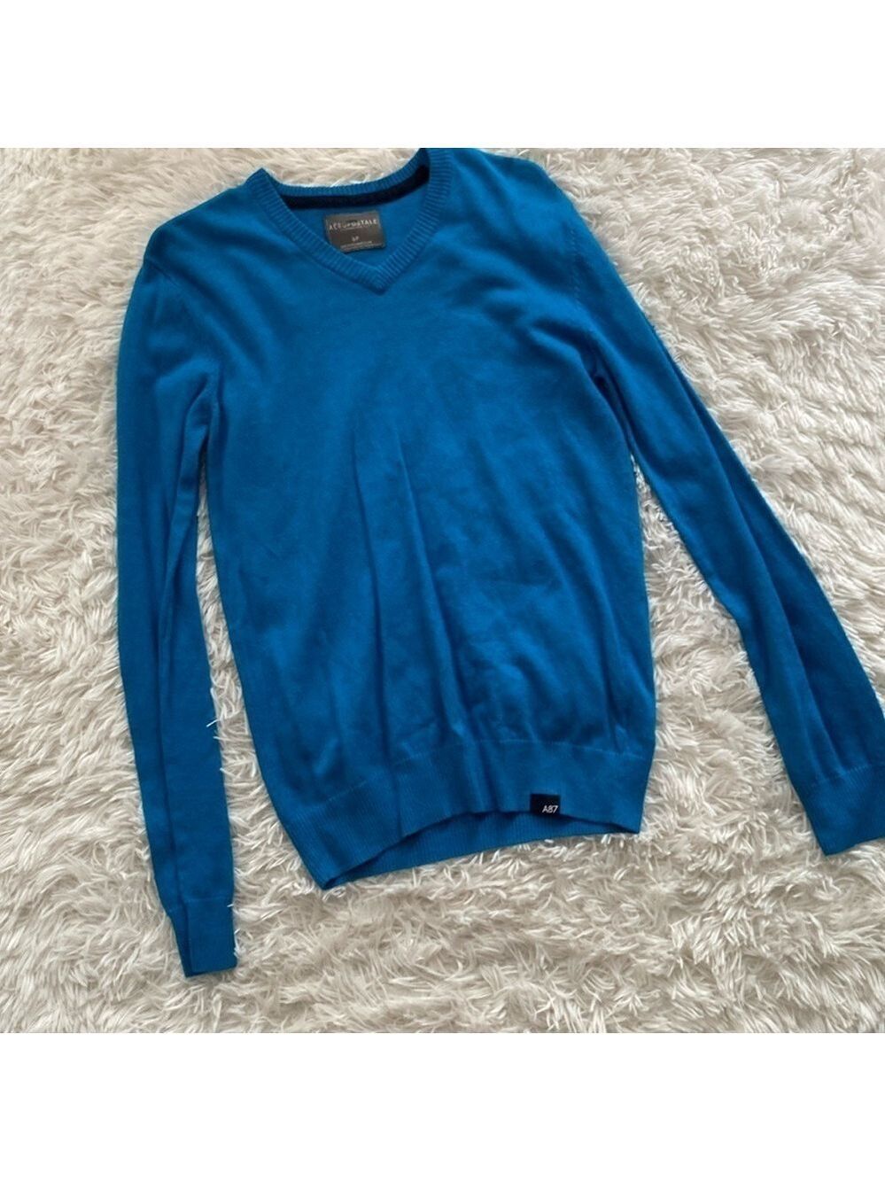 Aeropostale turquoise vneck sweater